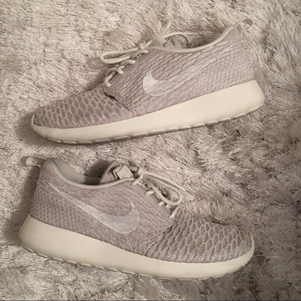 Nike Roshe One FlyKnit